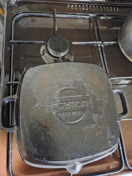 Сковорода новая Европейский.