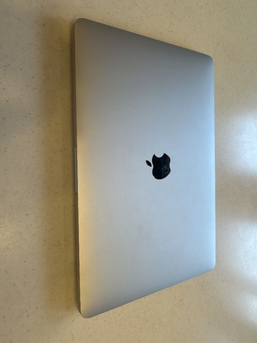 Macbook m1 pro 16/512