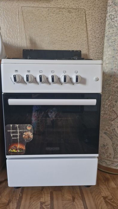 Продаю газовую плиту