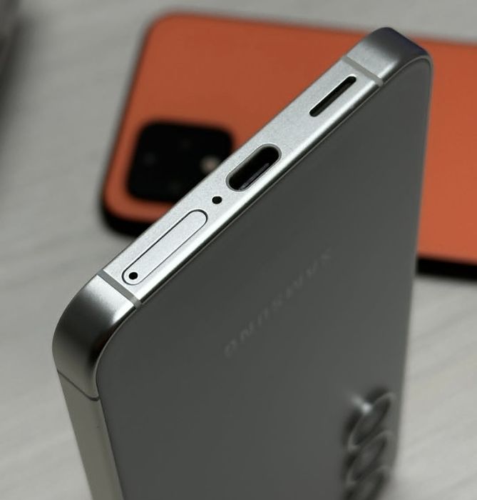 Galaxy S24. Физические 2 сим