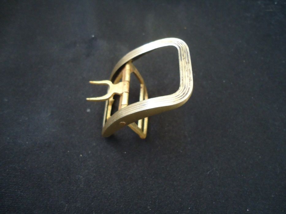 Много стара антикварна френска сребърна катарама с позлата