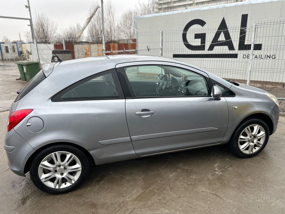 Opel Corsa 1.4 90cp