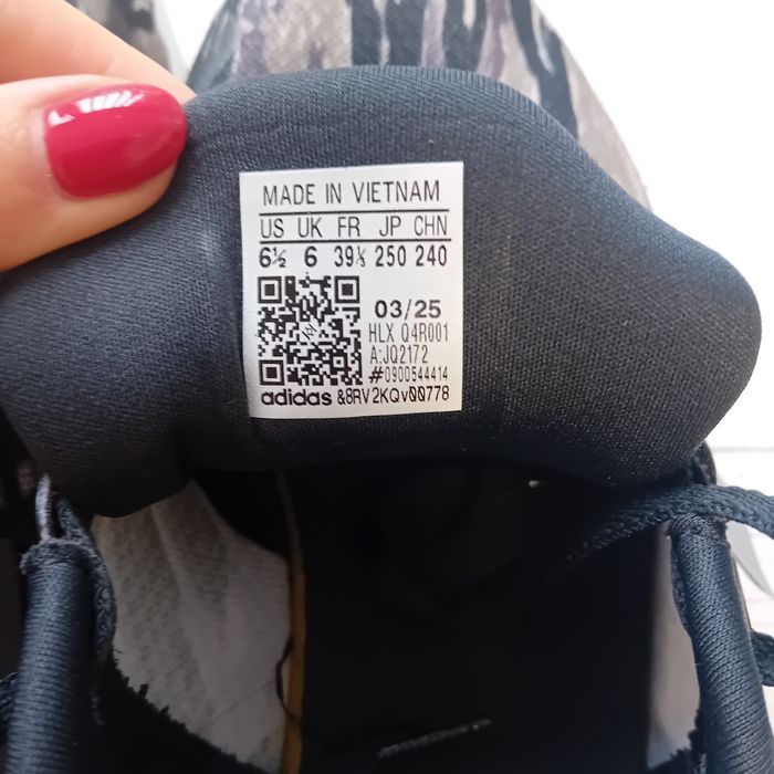 Маратонки на Adidas