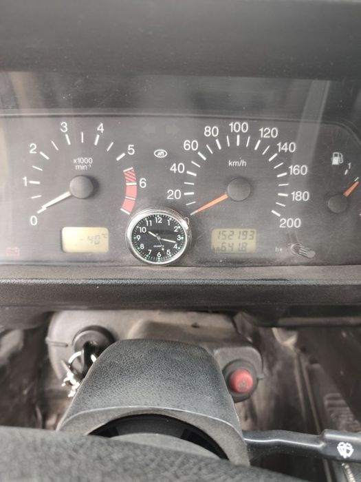 Нива пикап 2329 4на4 2013 года двигатель 1.7 газ/бензин