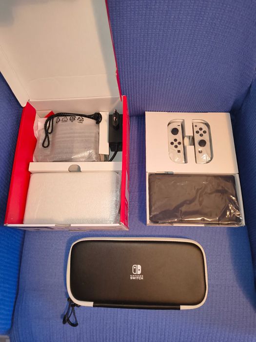 Nintendo Switch OLED modat full box card 512 GB cu 30 jocuri