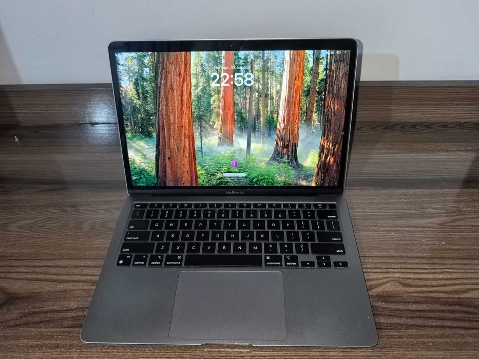 Apple MacBook Air M1