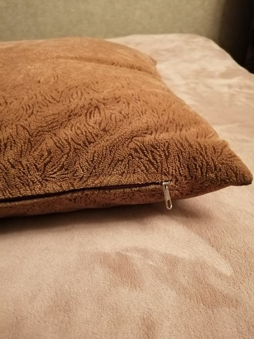 Продается тахта с подушками