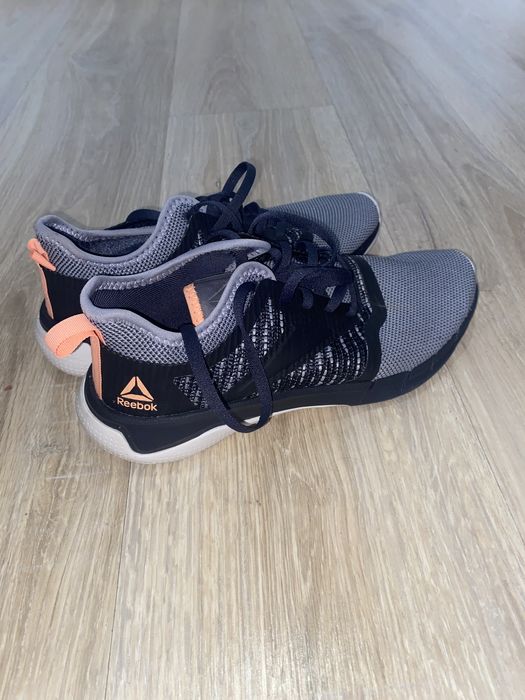 кроссовки Reebok