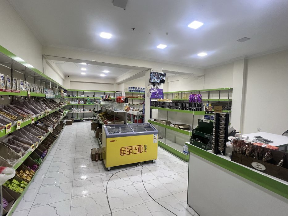 Стилажы,витрины,столы,стуля