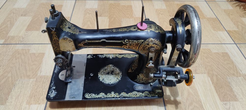 Mașină de cusut Opel