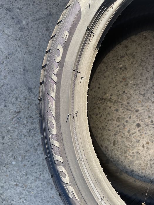 4 anvelope de iarna noi285/35/20 Pirelli