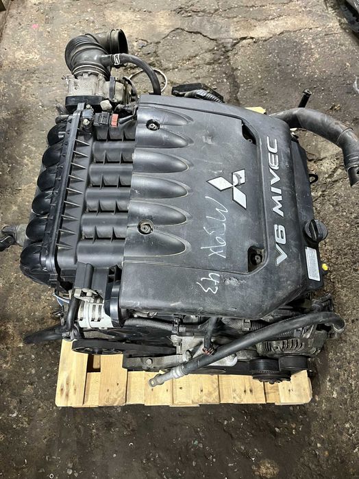 Двигатель Mitsubishi 6B31 3.0