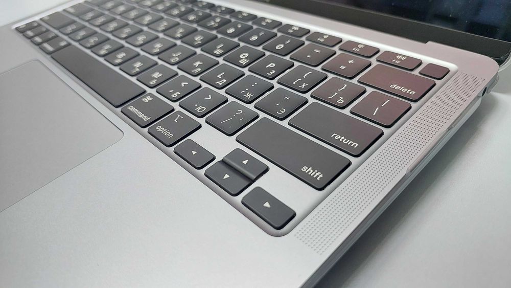 Apple macbook air 13 2020 m1