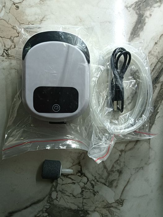 Продам USB компрессор аккумуляторный