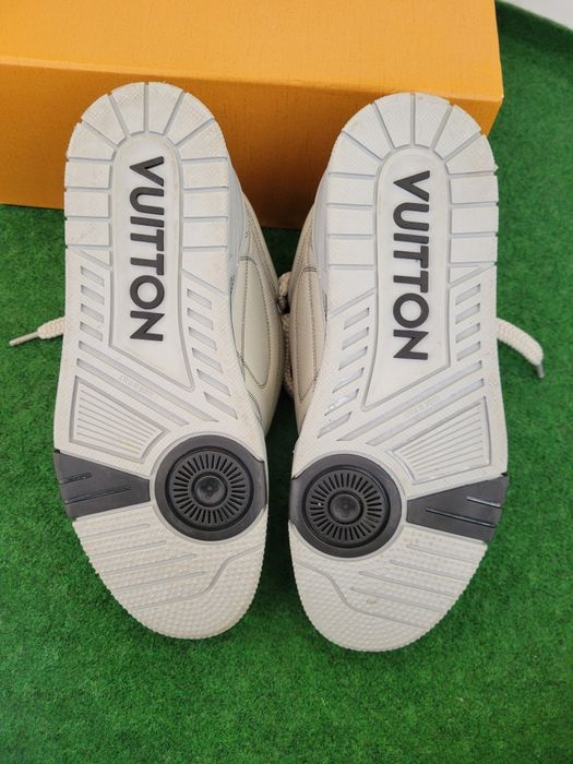 Lv skate gray flower version