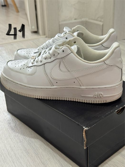 Кроссовки Nike. Размер 41.