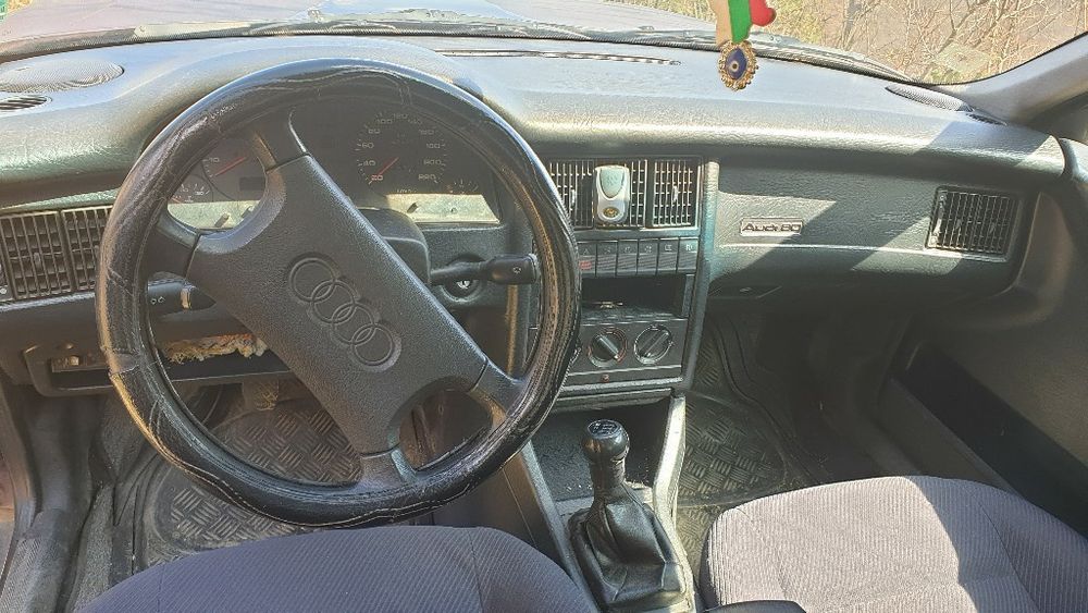 Ауди 80 Б4 на части