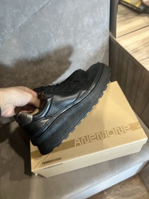 Кроссовки Anemone 35 р