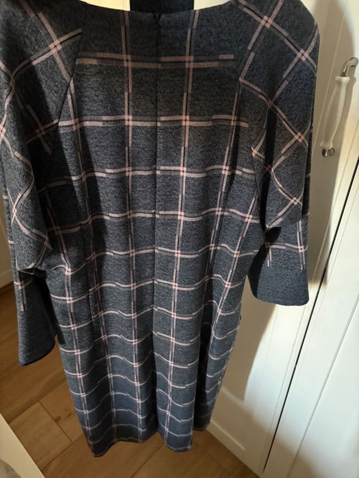 Офис сива рокля с колан