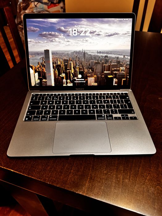 macbook air m1 16 gb - Laptopuri oferte online | OLX.ro