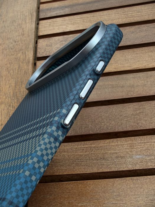 Huse carbon magsafe si folii mate iPhone 17 Pro, 17 Pro Max si iPhone Air