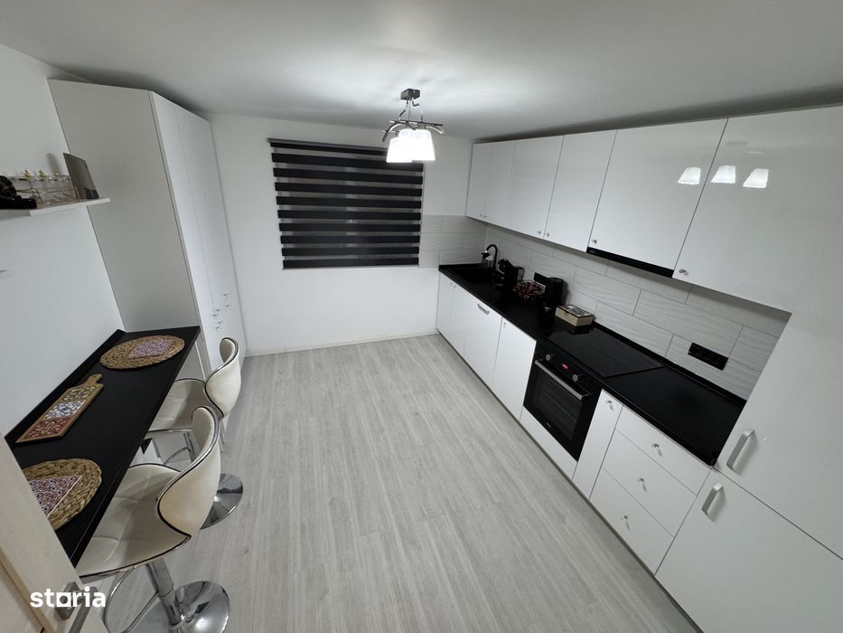 Casa premium 214 mp, garaj , teren 1000mp Cernica la 8min de Pallady