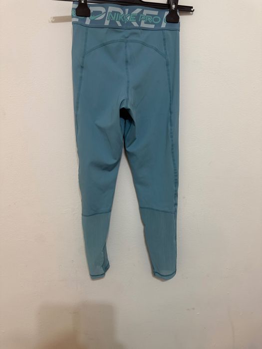 Дамски клин Nike Pro