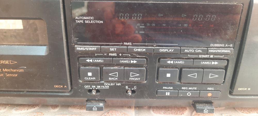 Касетъчен Дек за две Касетки  SONY dc we 505
