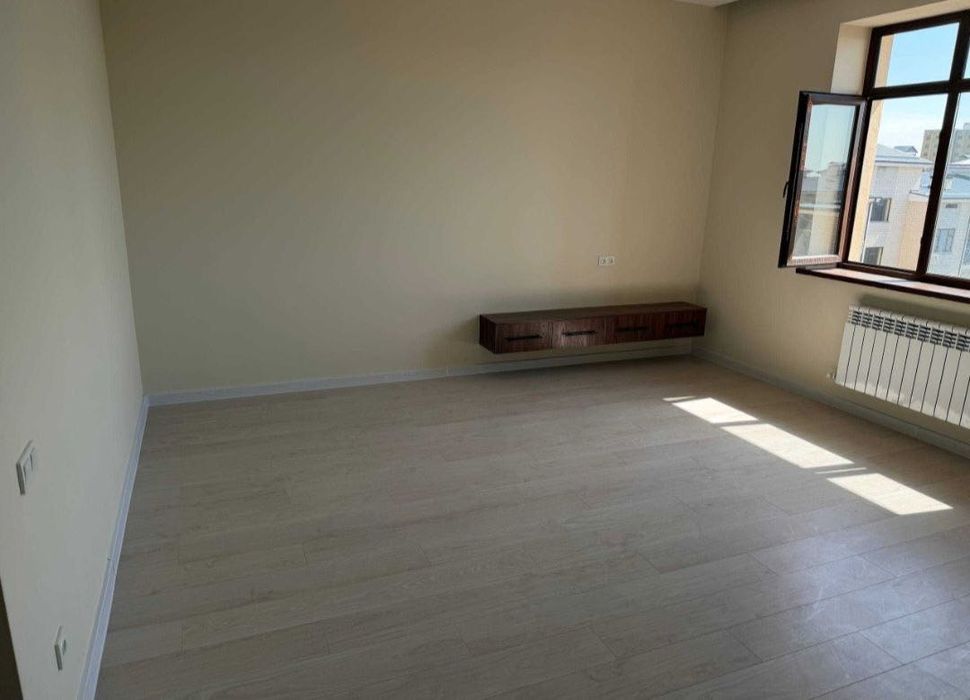 Паркентский Новостройка 3х-комнатная 84квм