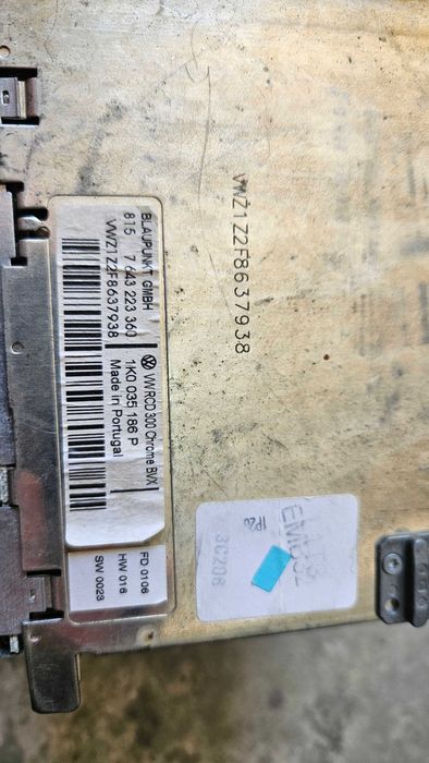 Vand radio CD piese RCD 300 pentru golf 5 sau 6 , Passat VW Volkswagen