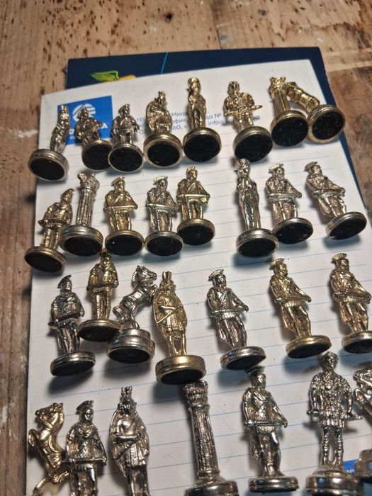 Фигури за шах информация