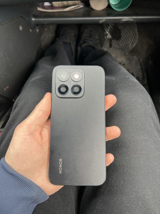 продам Honor X8c в отличном состоянии