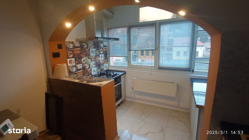 Inchiriez apartament cu 3 camere , zona Gara Mare (str Gh Doja) — fotografia 1