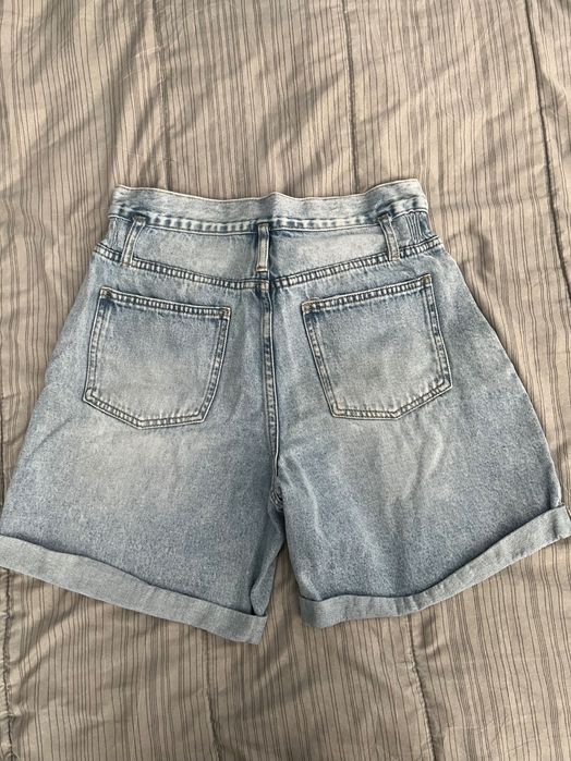 Къси дънкови панталони