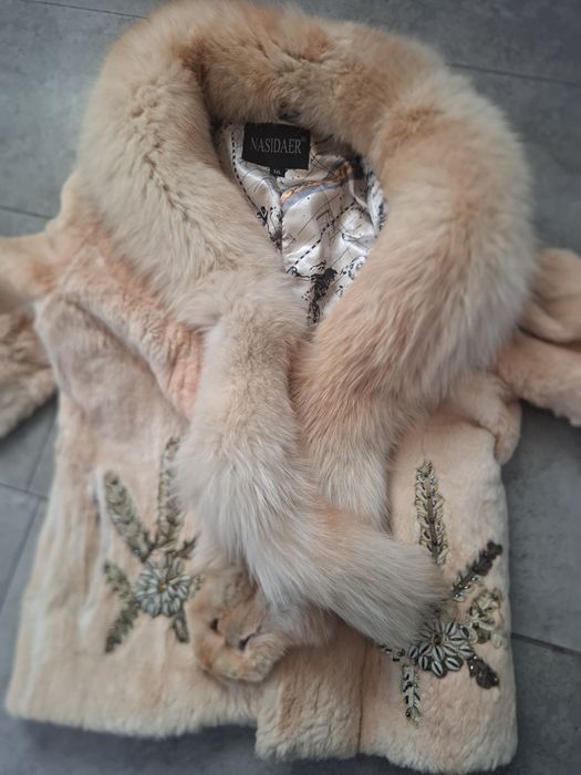 Шуба из натуральной Лисы