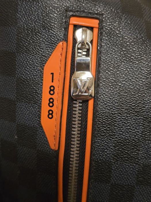 Louis Vuitton Limited Edition оригинална унисекс чанта