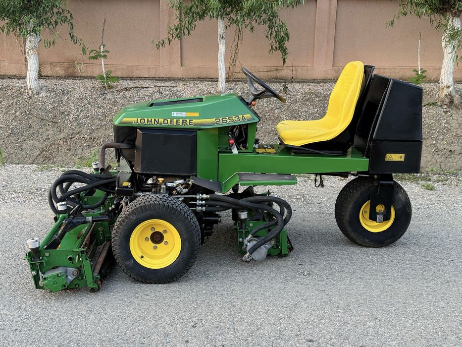 John Deere 2653A - Mașină profesională de tuns gazon cu 3 cilindri de tăiere / Motor diesel / Recent adus din Germania / Servo