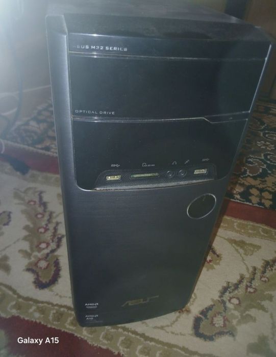 Unitate pc Asus defecta  are amd ryzen 3  3200