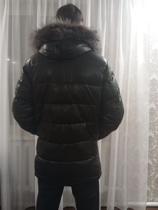 Продам куртку мужскую