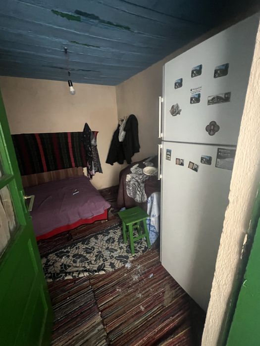 Inchiriez casa la tara la 40km