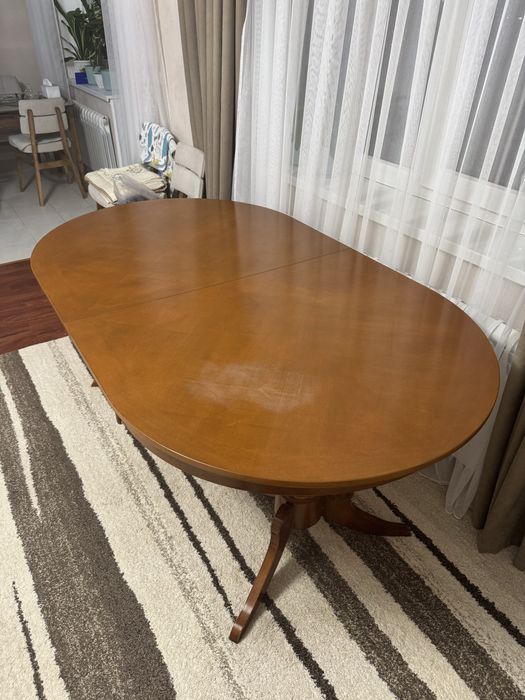 Стол кухонный самовывоз.