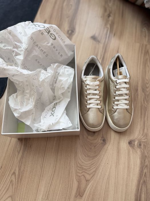 Чисто нови кецове на Geox 38 номер