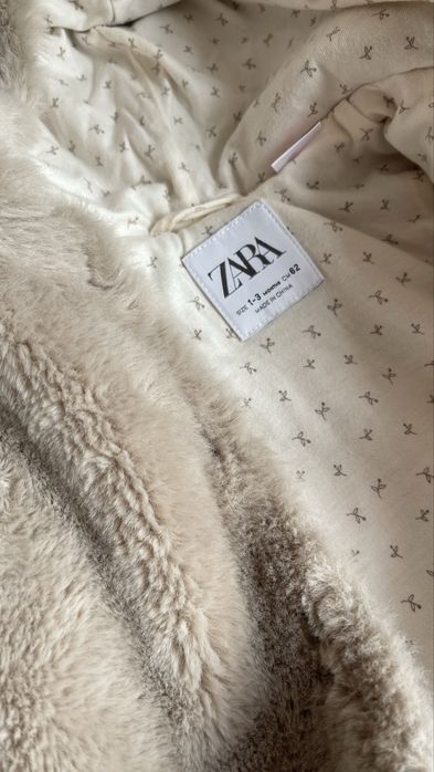 Combinezon Zara cu efect de blana marimea 62, 1-3 luni