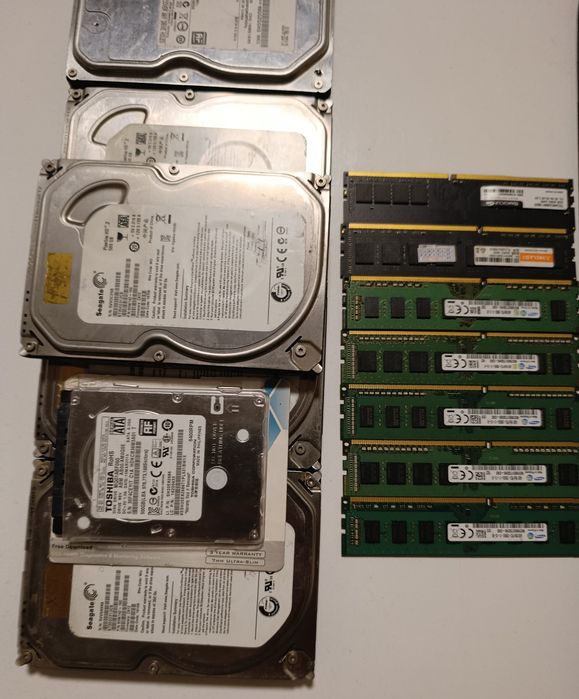 AZU 4gb DDR3.. Винт 500 gb