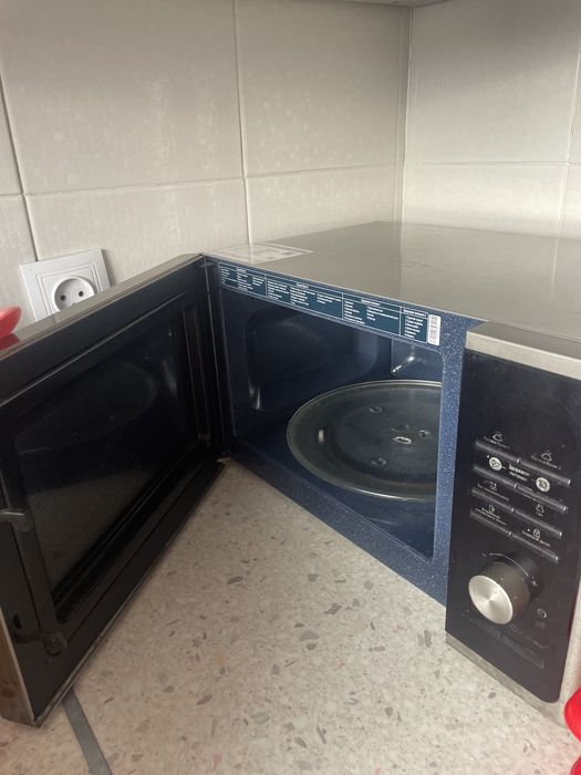 Продается микроволновая  печь