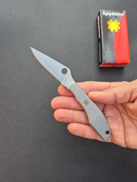 Сгъваем джобен нож Spyderco Grasshopper C138