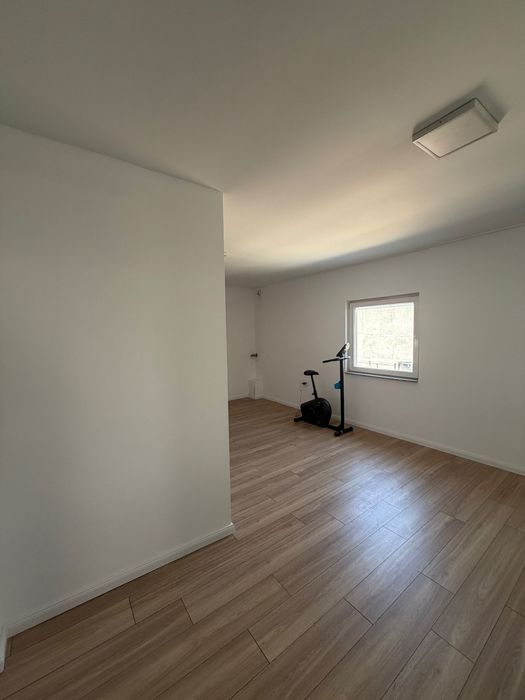 Spațiu comercial/birou de închiriat Obcini – Suceava, Str. Victoriei