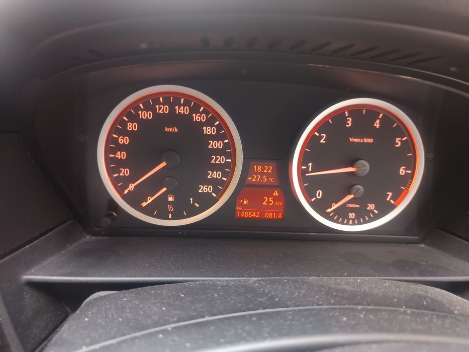BMW E60 523i Десен волан