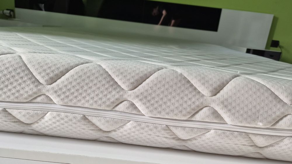 Двулицев матрак 160/200