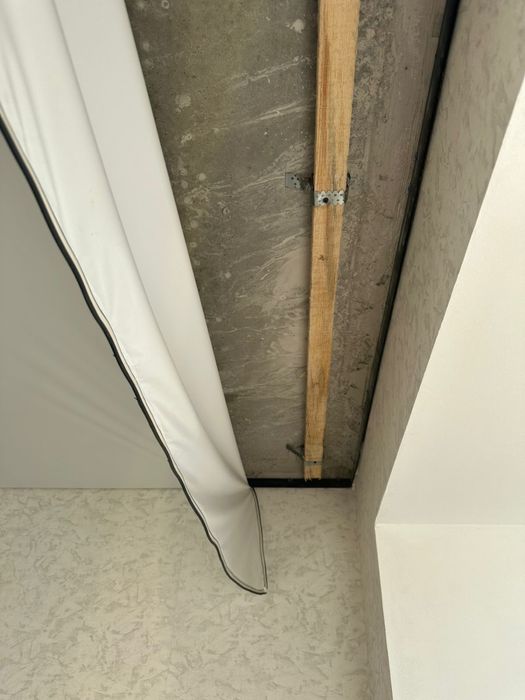 Слив воды. Натяжные потолки. Ремонт.